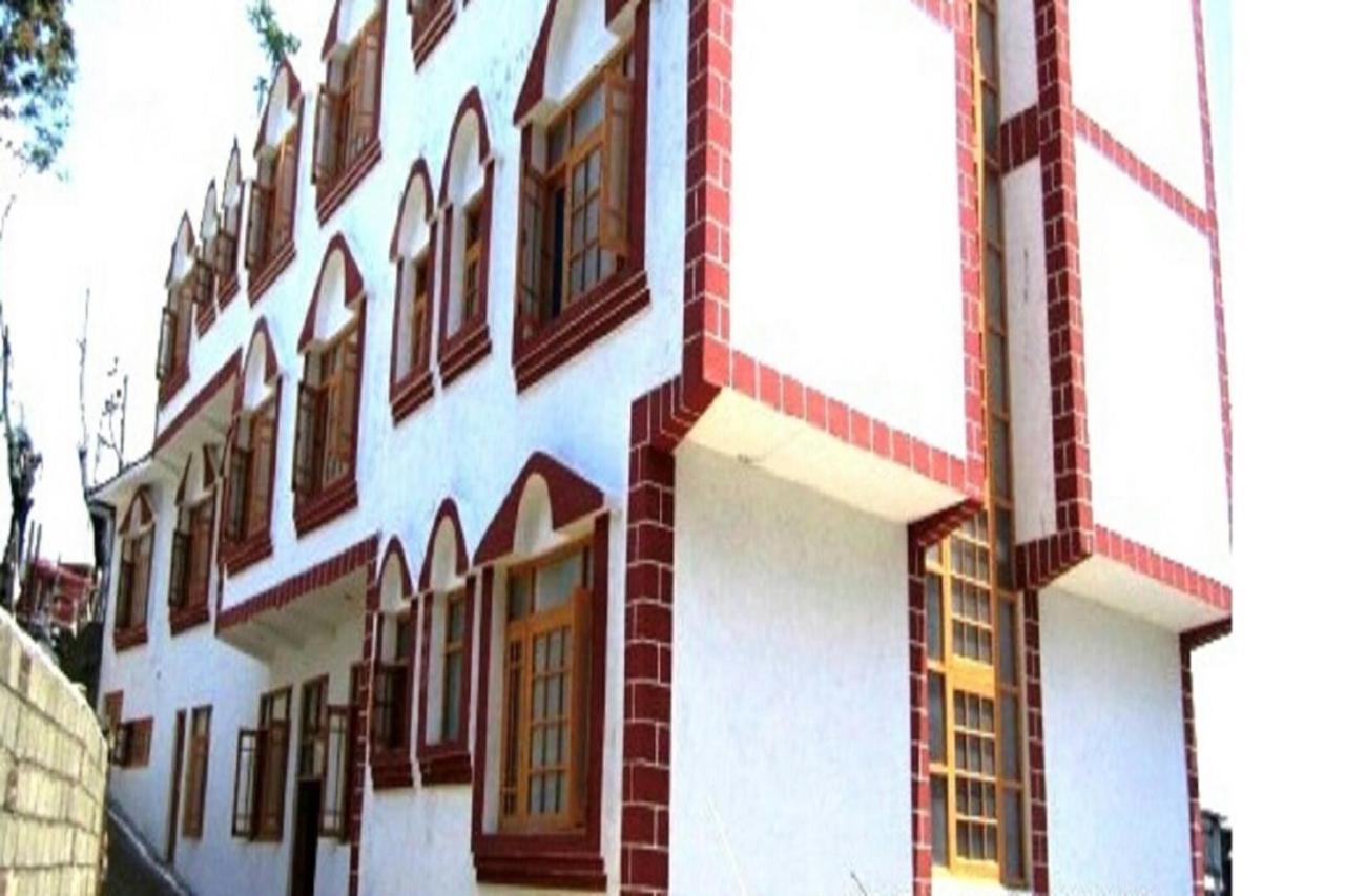 Hotel Grand City Heart Srīnagar Kültér fotó