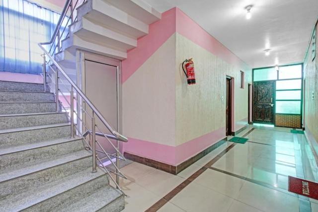 Hotel Grand City Heart Srīnagar Kültér fotó