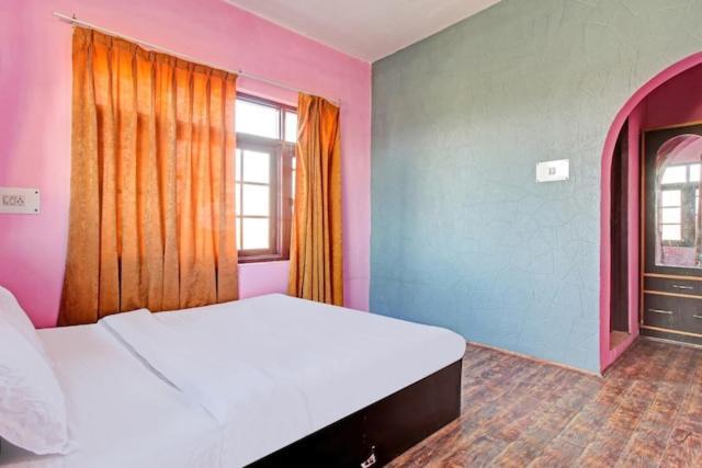 Hotel Grand City Heart Srīnagar Kültér fotó