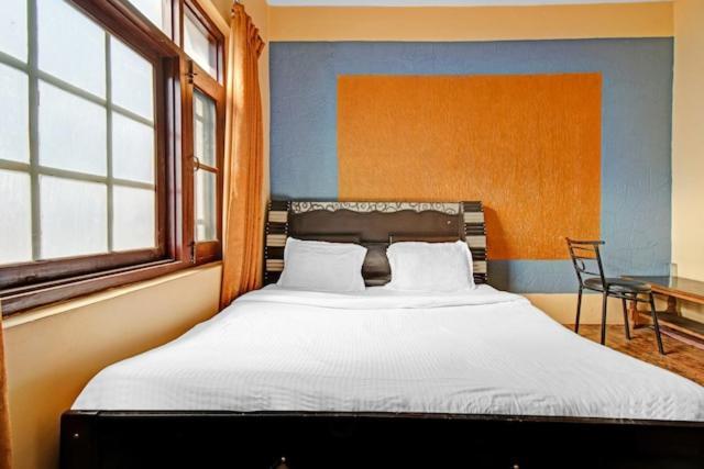 Hotel Grand City Heart Srīnagar Kültér fotó